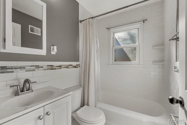 10738 Saint Cosmas Lane, St Ann, MO 63074