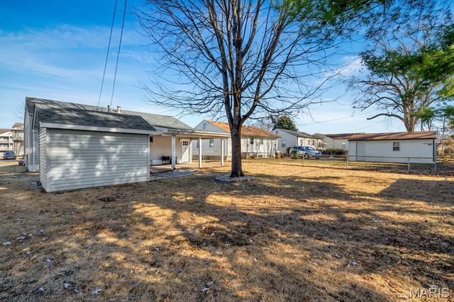 10738 Saint Cosmas Lane, St Ann, MO 63074