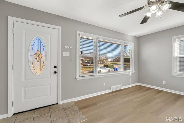 10738 Saint Cosmas Lane, St Ann, MO 63074