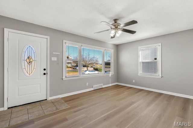 10738 Saint Cosmas Lane, St Ann, MO 63074