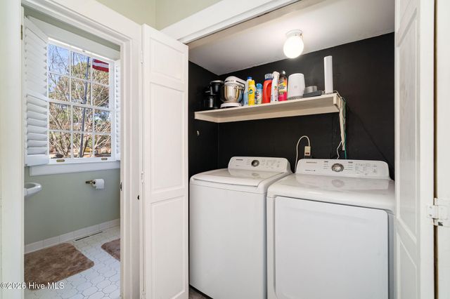 512 E Hill Street, Warsaw, NC 28398