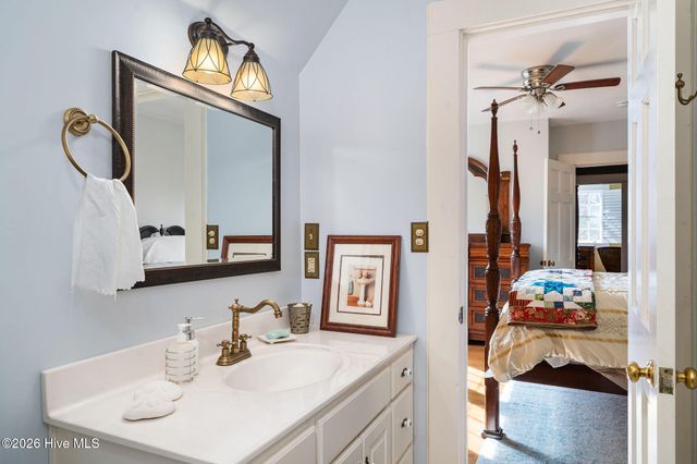 512 E Hill Street, Warsaw, NC 28398