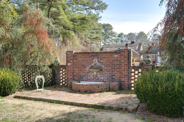 512 E Hill Street, Warsaw, NC 28398