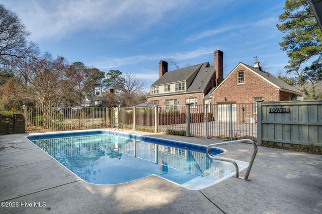 512 E Hill Street, Warsaw, NC 28398