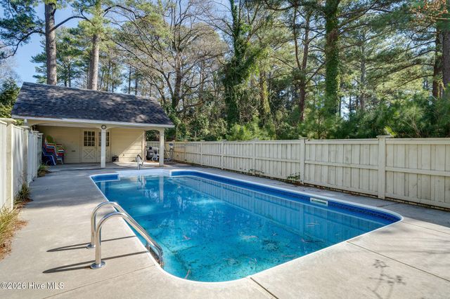 512 E Hill Street, Warsaw, NC 28398