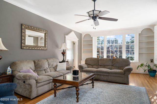 512 E Hill Street, Warsaw, NC 28398