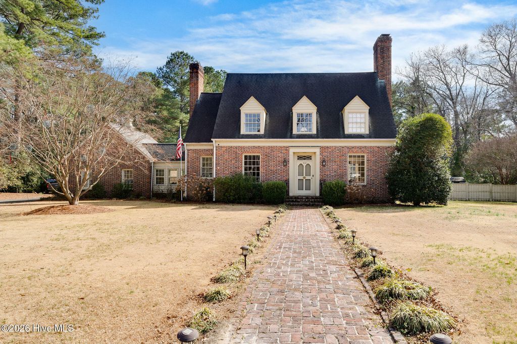 512 E Hill Street, Warsaw, NC 28398