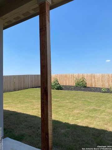 1235 Whitneyway Ln, New Braunfels, TX 78130