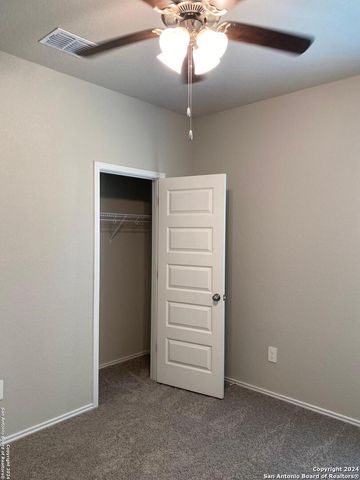 1235 Whitneyway Ln, New Braunfels, TX 78130