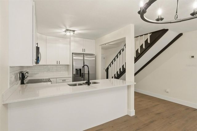 205 SOMERSET LANE, Palm Harbor, FL 34684