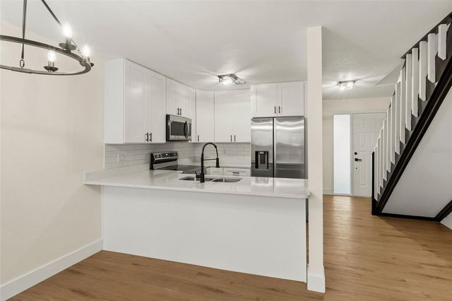 205 SOMERSET LANE, Palm Harbor, FL 34684