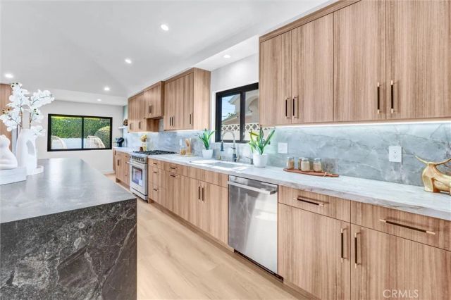 6847 Katherine, Van Nuys, CA 91405