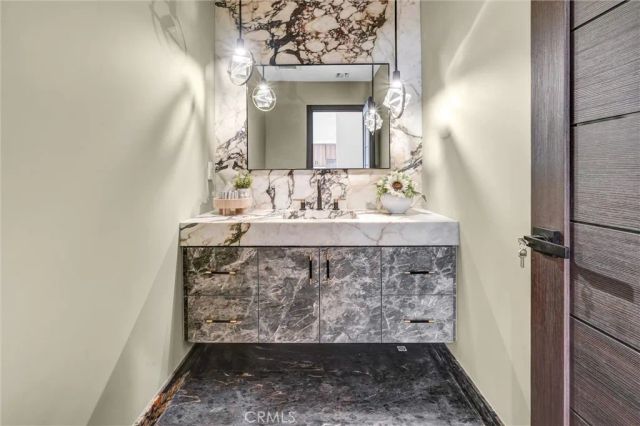 6847 Katherine, Van Nuys, CA 91405