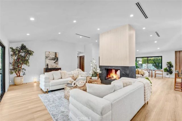 6847 Katherine, Van Nuys, CA 91405