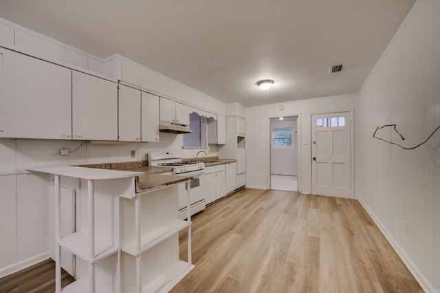 5505 Chaucer Lane, Little Rock, AR 72209