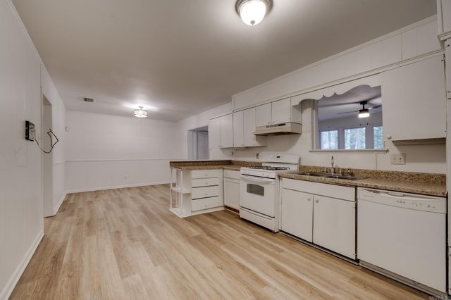 5505 Chaucer Lane, Little Rock, AR 72209