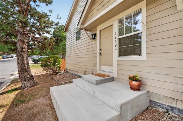 1232 S Waco Street A, Aurora, CO 80017