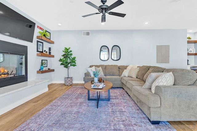 10224 Noble Way, Santee, CA 92071