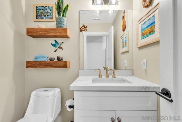 10224 Noble Way, Santee, CA 92071