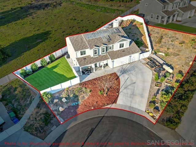 10224 Noble Way, Santee, CA 92071