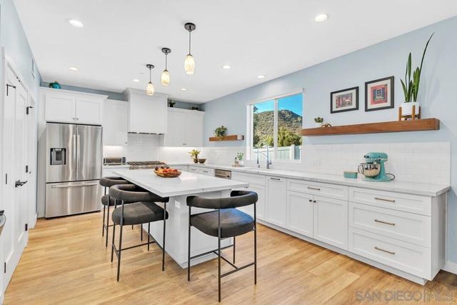 10224 Noble Way, Santee, CA 92071