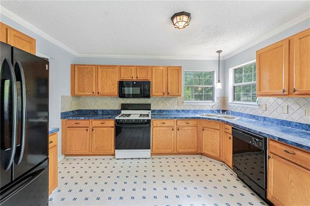 4001 English Valley Drive, Ellenwood, GA 30294