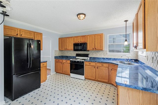 4001 English Valley Drive, Ellenwood, GA 30294