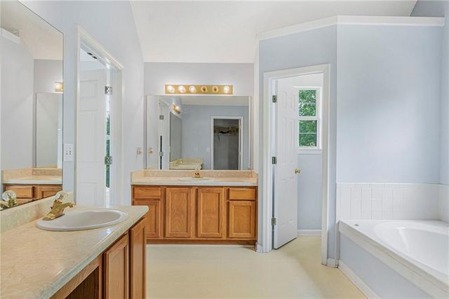 4001 English Valley Drive, Ellenwood, GA 30294