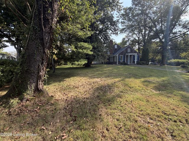 3939 Old Brownsboro Rd, Louisville, KY 40207