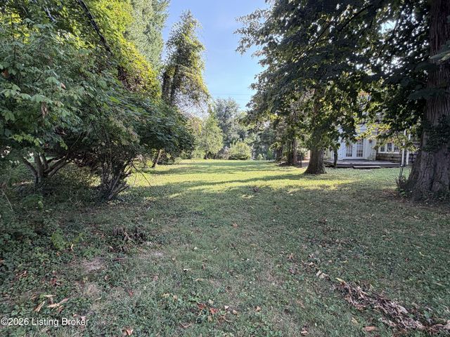 3939 Old Brownsboro Rd, Louisville, KY 40207