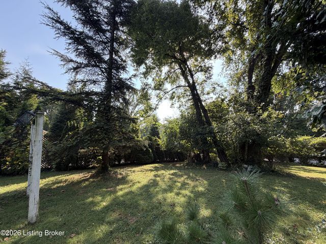 3939 Old Brownsboro Rd, Louisville, KY 40207