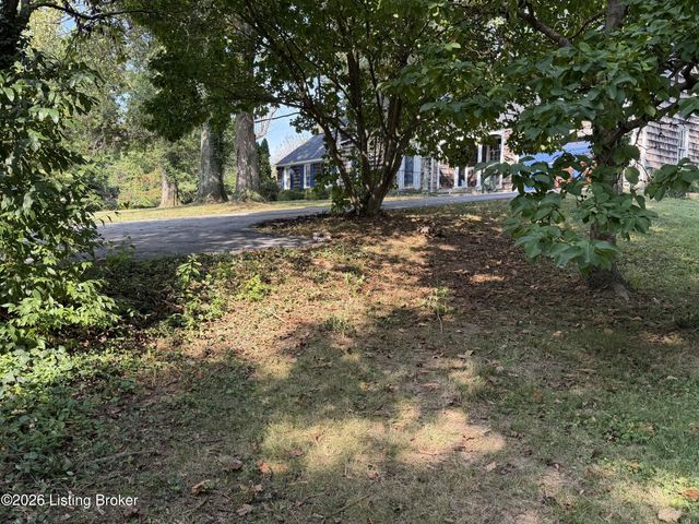 3939 Old Brownsboro Rd, Louisville, KY 40207