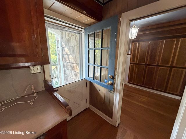 3939 Old Brownsboro Rd, Louisville, KY 40207