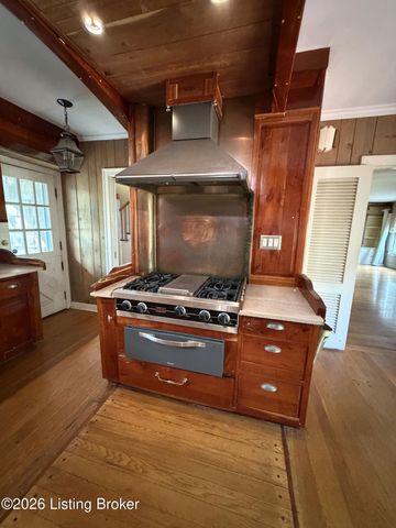 3939 Old Brownsboro Rd, Louisville, KY 40207