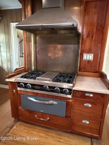 3939 Old Brownsboro Rd, Louisville, KY 40207
