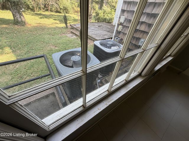 3939 Old Brownsboro Rd, Louisville, KY 40207