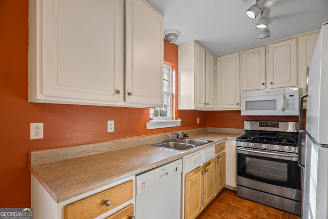 210 Blue Ridge Avenue, Demorest, GA 30535