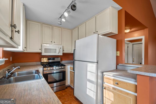 210 Blue Ridge Avenue, Demorest, GA 30535