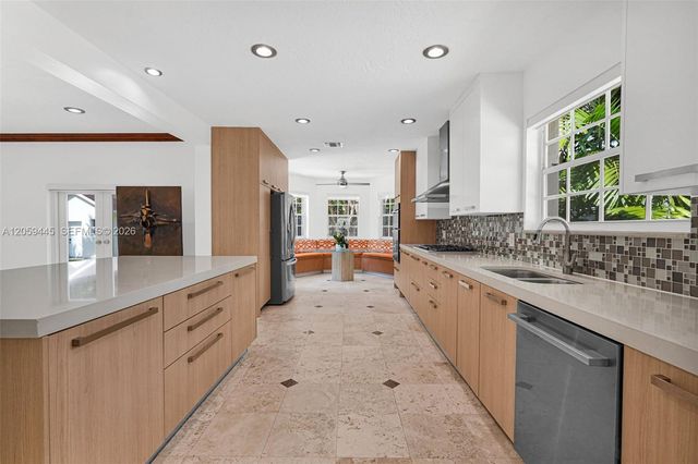 244 SW 28th Road 0, Miami, FL 33129