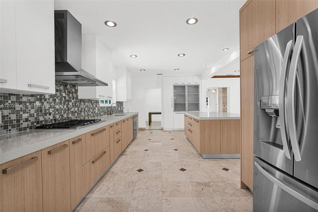 244 SW 28th Road 0, Miami, FL 33129