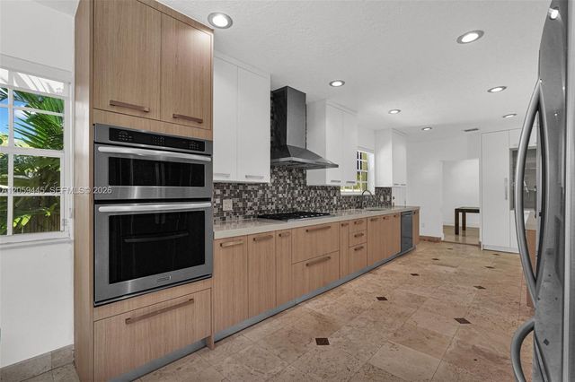 244 SW 28th Road 0, Miami, FL 33129