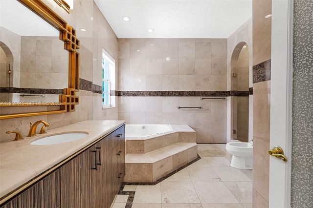 244 SW 28th Road 0, Miami, FL 33129