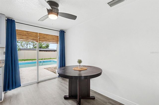 8253 GREENLEAF CIRCLE, Tampa, FL 33615