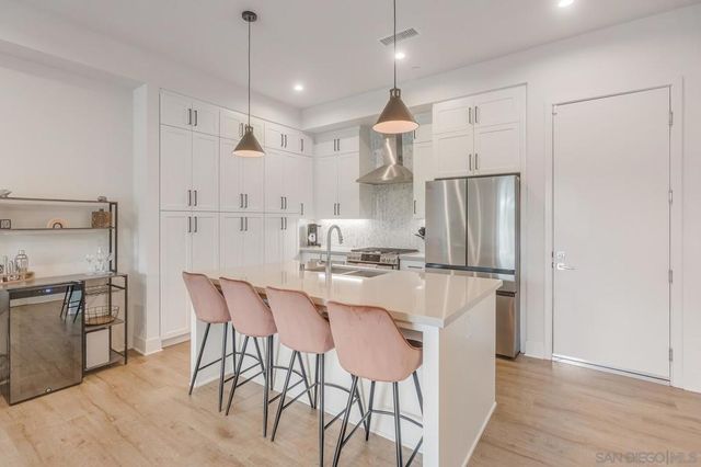 1055 32nd St 8, San Diego, CA 92102