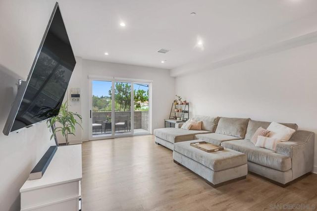 1055 32nd St 8, San Diego, CA 92102