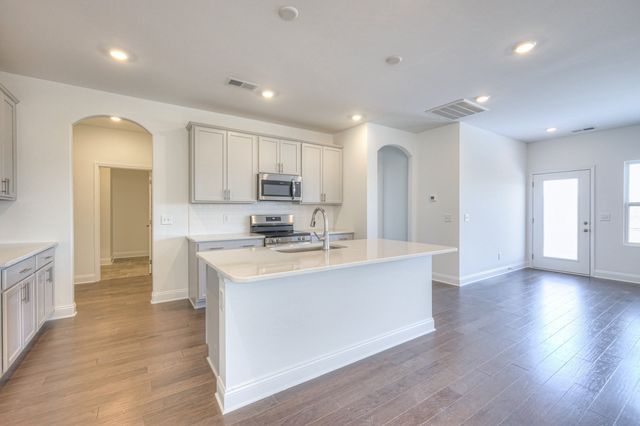 3296 Ventura Ave, White House, TN 37188