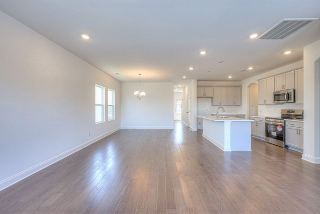 3296 Ventura Ave, White House, TN 37188