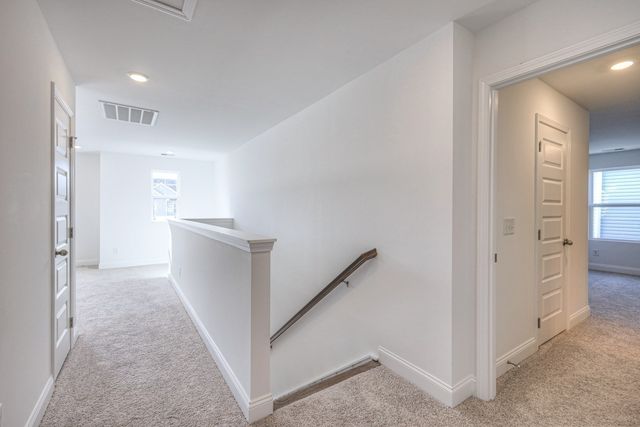 3296 Ventura Ave, White House, TN 37188