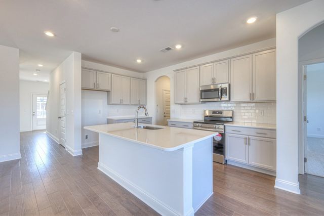 3296 Ventura Ave, White House, TN 37188