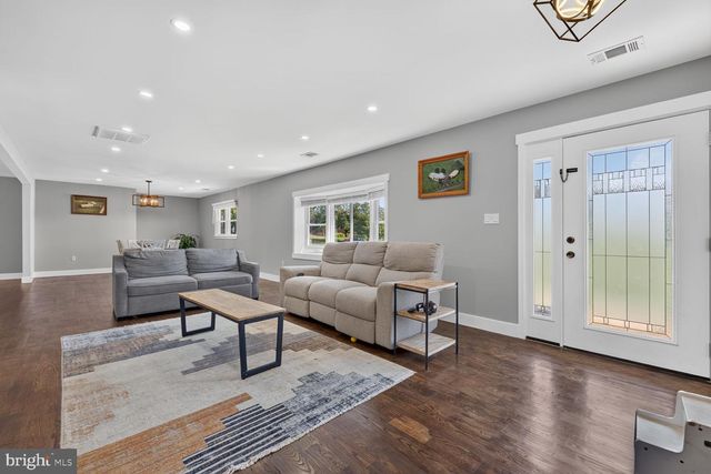 8001 MILLS MANOR CT, Thurmont, MD 21788